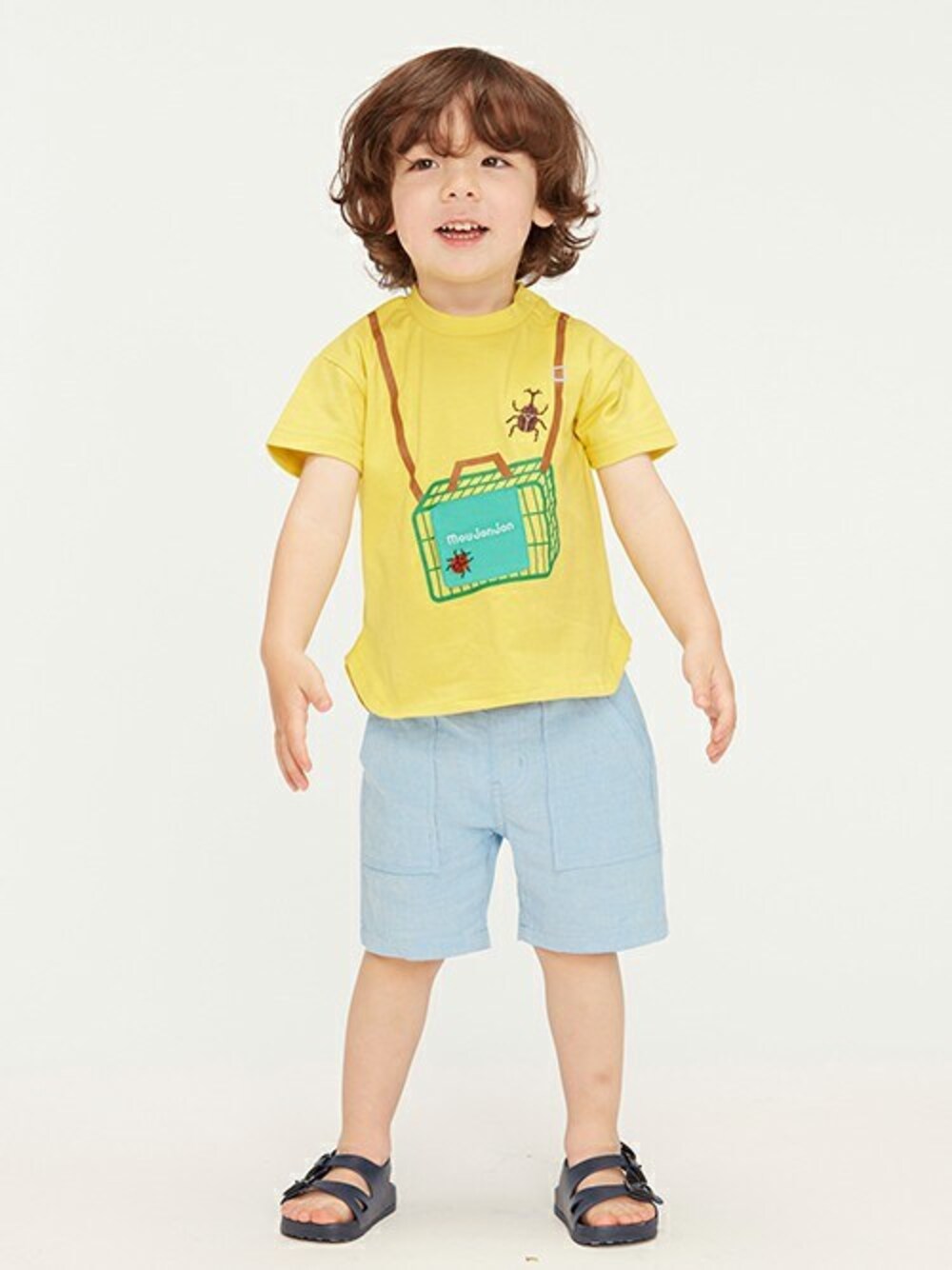 「Tシャツ、子供服、虫、半袖Ｔシャツ、半袖、カブトムシ、Tシャツコーデ、ムージョンジョン、昆虫柄、moujonjon」｜「Moujonjonの天竺昆虫かごＴシャツ（Tシャツ/カットソー、イエロー系）」を使った、こどもの森e-shopさん（キッズ・90cm）の春コーディネートの1枚目の写真