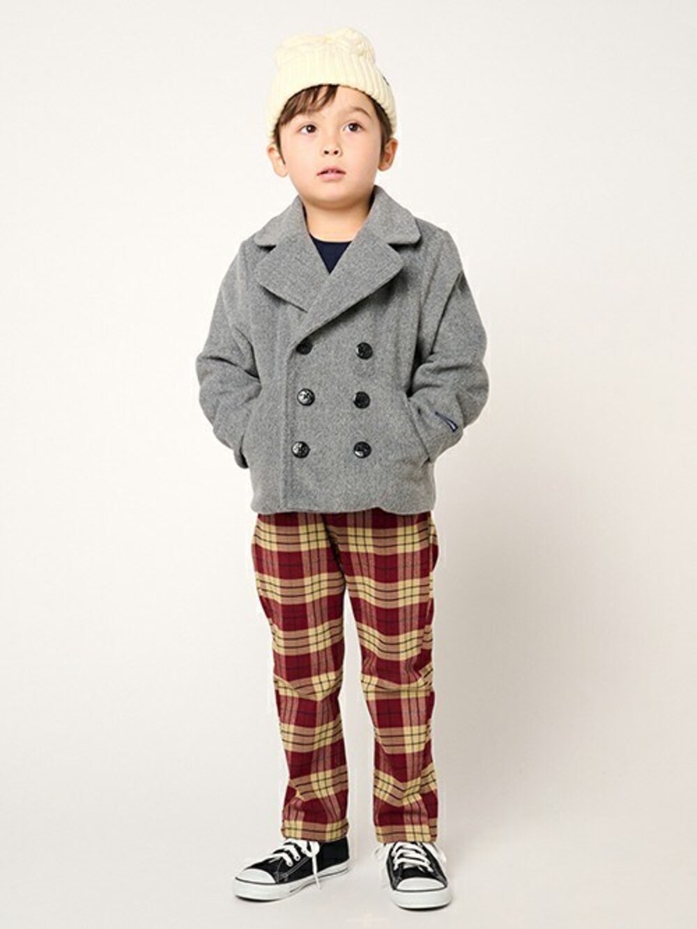 「チェック、コート、ピーコート、チェックパンツ、子供服、コートスタイル、チェック柄パンツ、コートコーデ、子供服コーデ、男の子ファッション」｜「Moujonjonの無地ピーコート（ピーコート、グレー系）」を使った、こどもの森e-shopさん（キッズ・110cm）の秋コーディネートの1枚目の写真