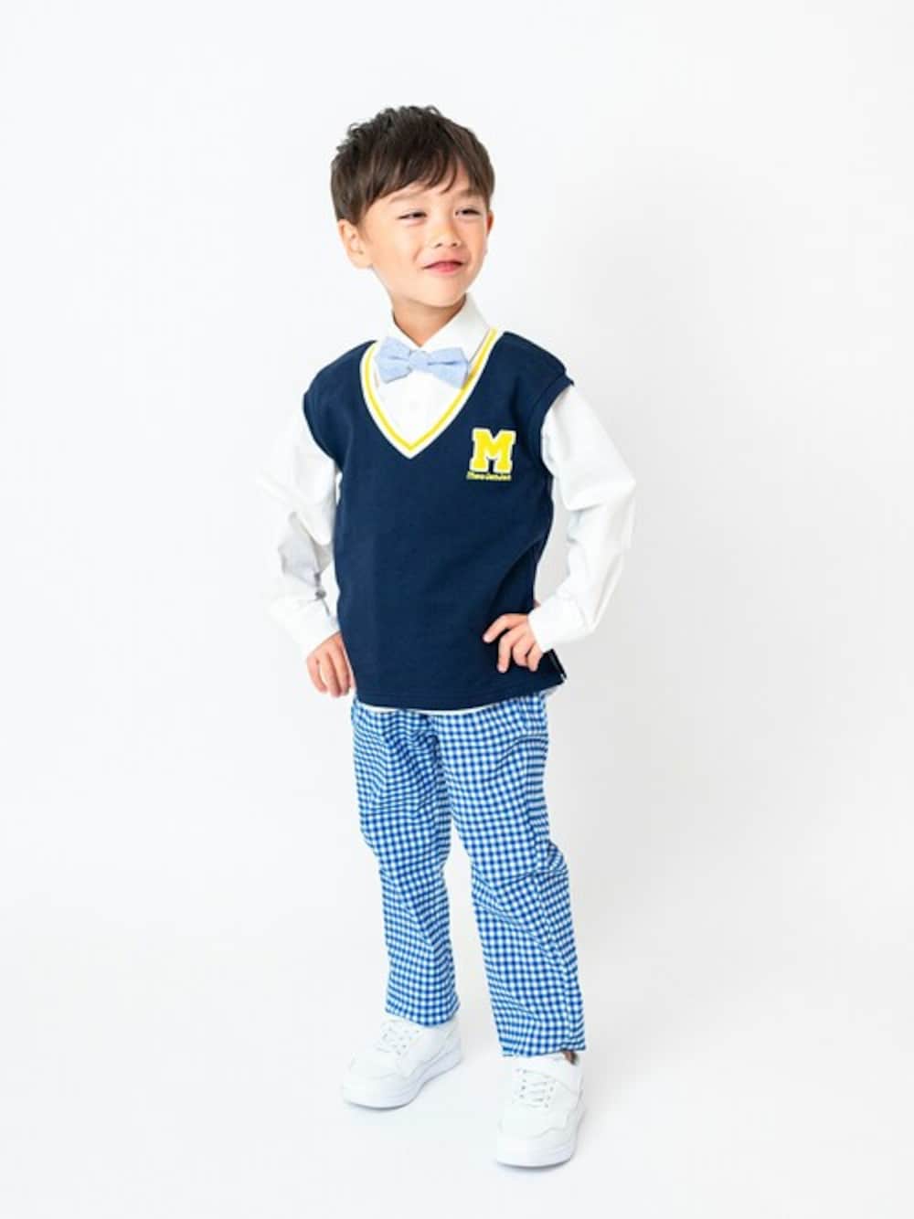 「ベスト、フォーマル、ニットベスト、子供服、オケージョン、入学式、入園式、入園式コーデ、入学式コーデ、ベストコーデ」｜「Moujonjonのミニ裏毛ラインリブベスト（ベスト、ブルー系）」を使った、こどもの森e-shopさん（キッズ・110cm）の春コーディネートの1枚目の写真