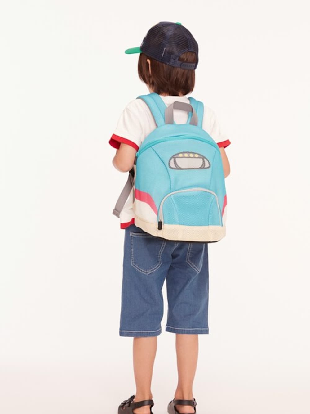「リュック、リュックサック、バッグ、新幹線、リュック大好き、子供服、カバン、リュックスタイル、新幹線大好き、子供カッコイイ」｜「MoujonjonのJR新幹線電車なりきりエアメッシュリュック（バックパック/リュック、グリーン系）」を使った、こどもの森e-shopさん（キッズ・110cm）の春コーディネートの1枚目の写真