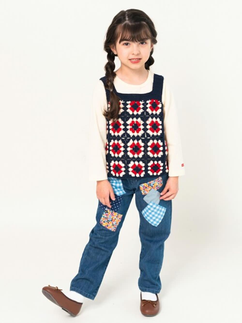 「Tシャツ、ロンT、子供服、長袖Tシャツ、長袖、子供コーデ、Tシャツコレクション、Tシャツ×デニム、Tシャツコーデ、ロンTコーデ」｜「MoujonjonのＴシャツ（Tシャツ/カットソー、ホワイト系）」を使った、こどもの森e-shopさん（キッズ・110cm）の秋コーディネートの1枚目の写真