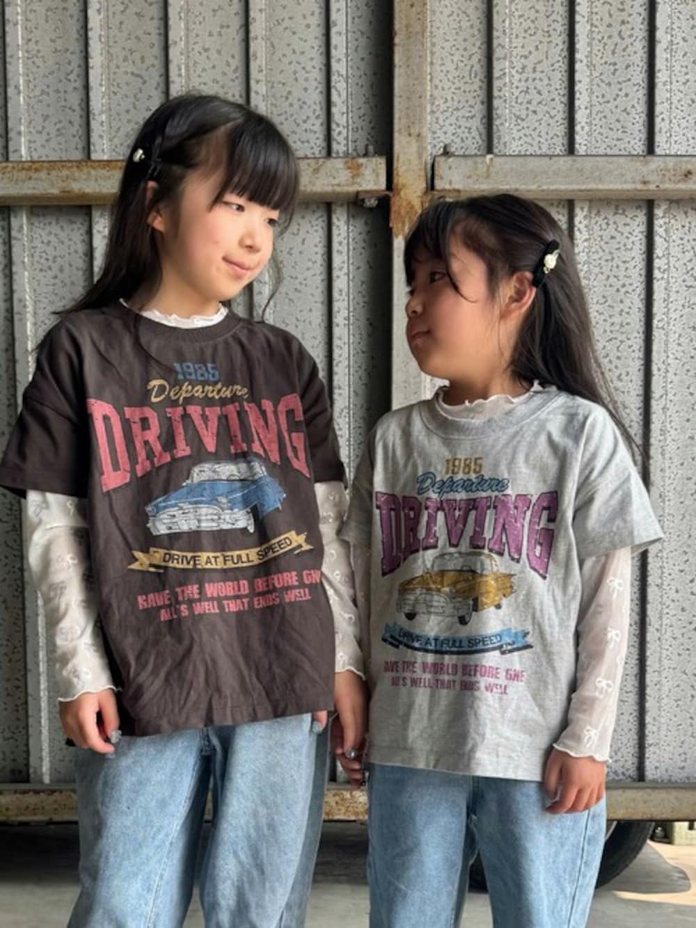 「Tシャツ、子供服、キッズコーデ、ビックシルエット、ゆったりコーデ、ゆったり、半袖Ｔシャツ、ビックT、キッズファッション、ヘビーウェイトT」｜「TARKERのヘビーウェイトTシャツ（Tシャツ/カットソー、ブラック系）」を使った、こどもの森e-shopさん（キッズ・110cm）の春コーディネートの1枚目の写真