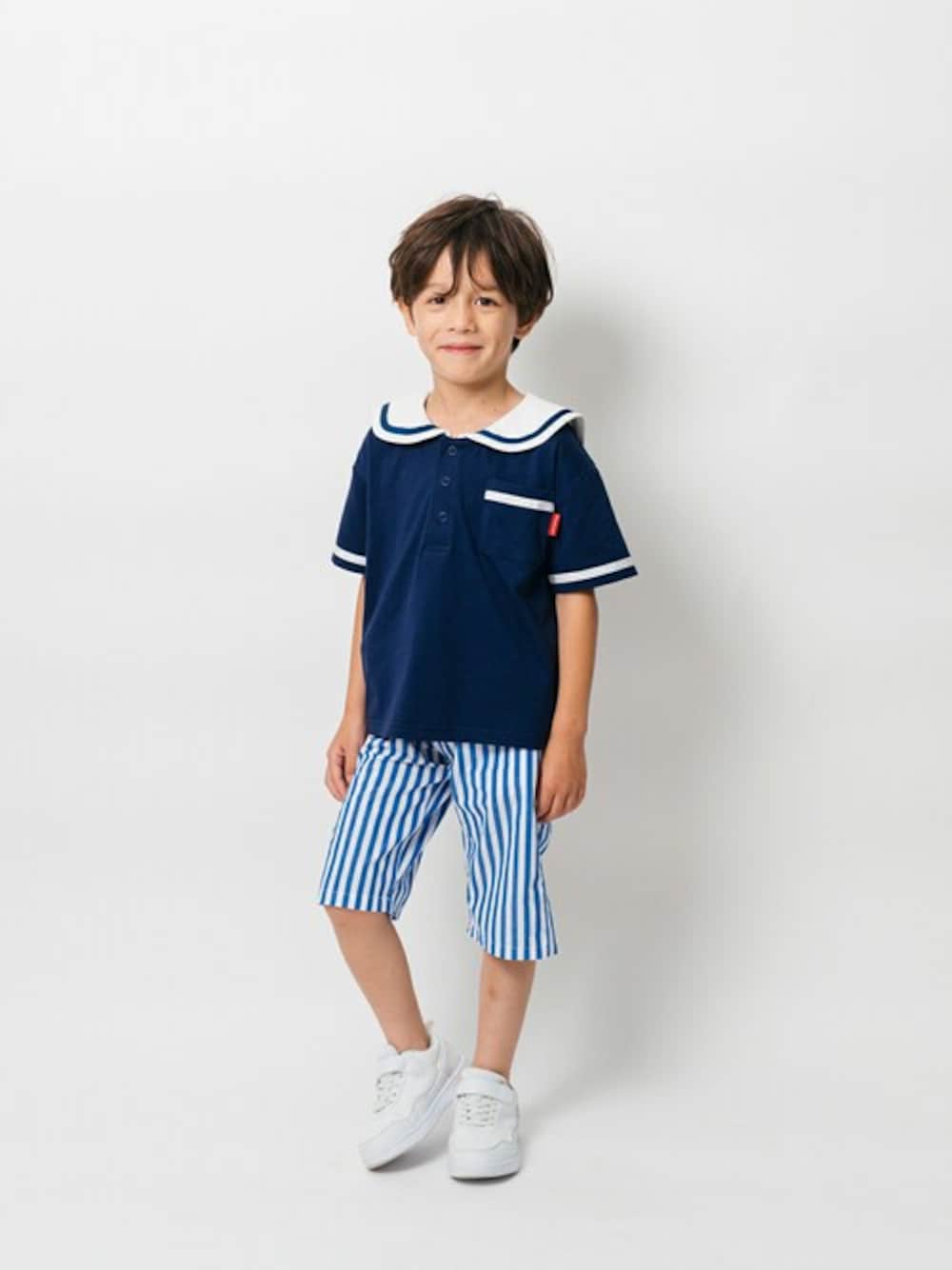 「子供服、セーラー、セーラーカラー、夏コーデ、夏服、セーラー服、セーラートップス、おでかけコーデ、セーラー襟、子供服コーデ」｜「Moujonjonのセーラー衿半袖Ｔシャツ（ポロシャツ、ブルー系）」を使った、こどもの森e-shopさん（キッズ・110cm）の春コーディネートの1枚目の写真
