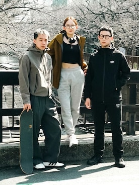 「春服デビュー宣言」｜「アイテム（マウンテンパーカー）」を使った、UNIIT ZOZOTOWN店さん（メンズ・182cm）の春コーディネート