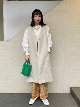 「サテンパンツ」｜「アイテム（その他シューズ）」を使った、大塚さん（レディース・164cm）の春コーディネート