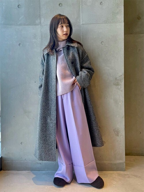 migita（JOURNAL STANDARD 渋谷スクランブルスクエア店）｜JOURNAL STANDARDのステンカラーコートを使った