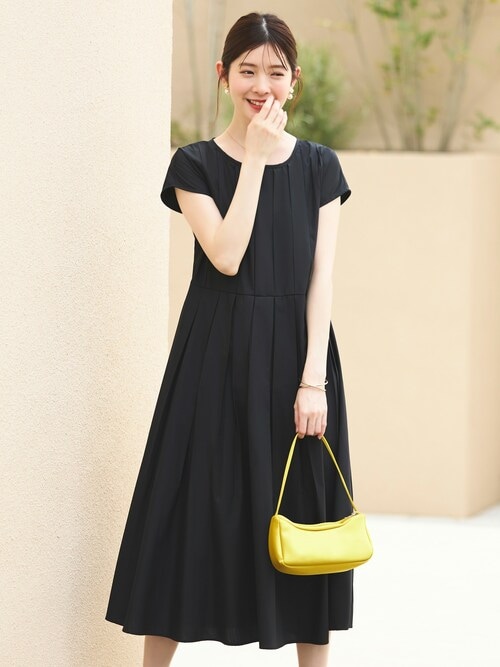 洗えるフレンチスリーブ・プリーツロング丈ワンピース リゾート