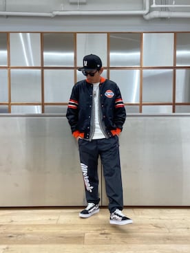「アイテム（スタジャン）」を使った、京都くんさん（メンズ・172cm）の秋コーディネート
