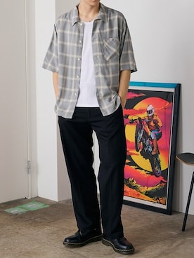 「アイテム（チノパンツ）」を使った、infoabsoさん（メンズ・175cm）の夏コーディネート