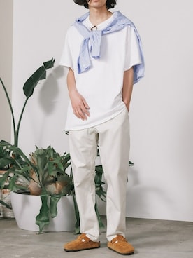 「アイテム（チノパンツ、ホワイト系）」を使った、infoabsoさん（メンズ・175cm）の夏コーディネート