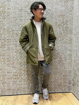 「NEWBALANCE」｜「アイテム（スウェット）」を使った、ニコルさん（メンズ・168cm）の秋コーディネート