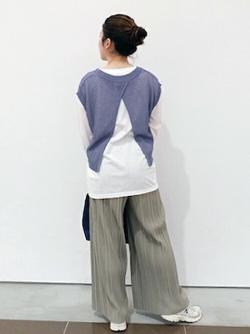 「ニットベスト」｜「アイテム（アンサンブル）」を使った、ニコルさん（レディース・155cm）の春コーディネート