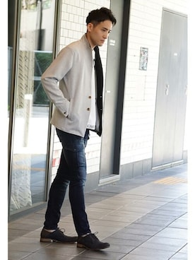 「アイテム（カーゴパンツ、ブルー系）」を使った、ニコルさん（メンズ・176cm）の冬コーディネート