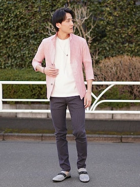 「アイテム（その他アウター、ピンク系）」を使った、ニコルさん（メンズ・176cm）の春コーディネート