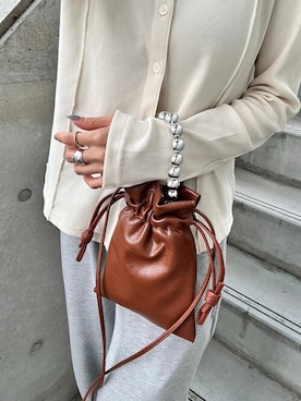 「ANEMONE（アネモネ）のアイテム」を使った、yamaさん（レディース・160cm）の秋コーディネート