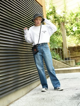 「NAVY（ネイビー）のアイテム（パンツ）」を使った、マックハウスZOZOスタイリスト レディースさん（レディース・163cm）の秋コーディネート