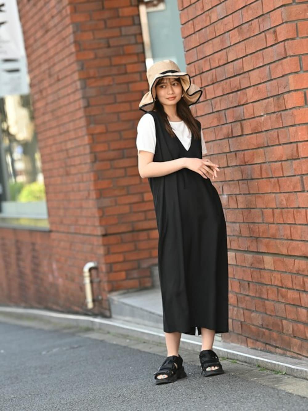 【新品未使用】ジャンパースカート　半袖Ｔシャツ　セット NAVY（ネイビー）の「麻ライクジャンパースカート+半袖Tシャツ セット