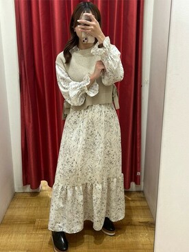 クルーネックニットベスト ワンピースセットを使った人気ファッションコーディネート Wear