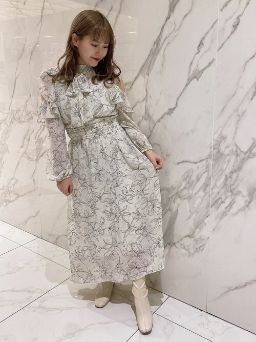 INGNI ワンピース レディース 肩開きフリル花柄シフォン