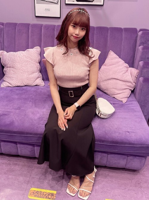 【新品タグ付】Estnation フリル付きホワイトニットノースリーブ ツイストカットニットノースリーブ | レディースファッション