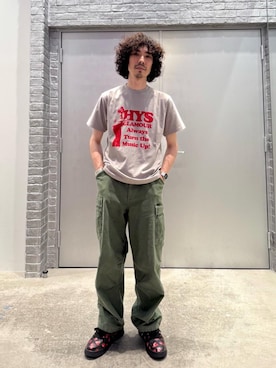 「HYSTERIC GLAMOUR（ヒステリックグラマー）の6ポケットカーゴパンツ（カーゴパンツ、グリーン系）」を使った、ikechanさん（メンズ・171cm）の夏コーディネート