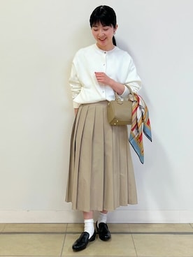 「アイテム（財布/小物、グレー系）」を使った、natsukiさん（レディース・156cm）の春コーディネート