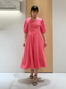 ソフトリネンパフフレア ワンピースを使った人気ファッション