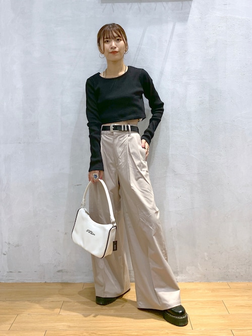 【こももページ】ALPHA &JOURNAL STANDRDパンツ adamsJUGGLER（アダムスジャグラー）の「W/R ハーフ D ショート