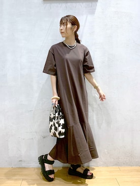 「アイテム（ネックレス）」を使った、ゆきほさん（レディース・159cm）の夏コーディネート