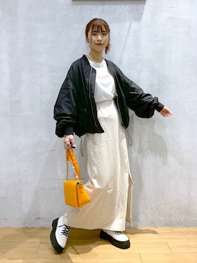 「スウェットスカート」｜「アイテム（MA-1）」を使った、ゆきほさん（レディース・159cm）の秋コーディネート