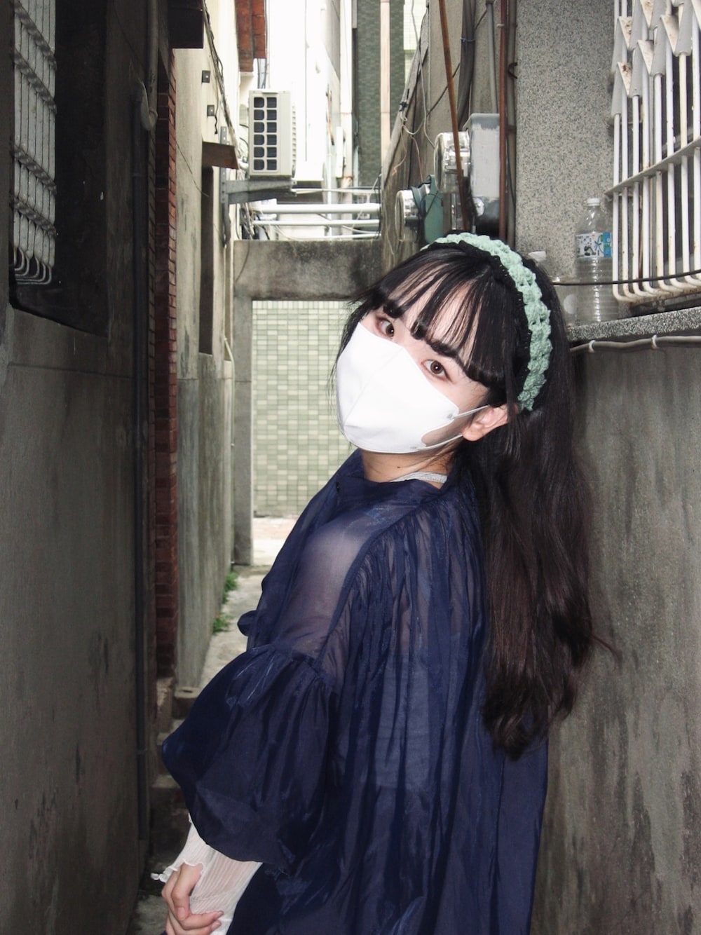 「GRL」｜「GRLのアイテム（シャツ/ブラウス、ブルー系）」を使った、jieee03eeさん（レディース・163cm）の秋コーディネートの1枚目の写真