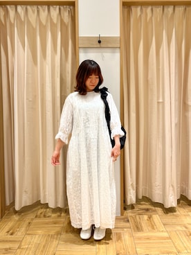 「サックスブルー」｜「アイテム（その他シューズ）」を使った、aoiさん（レディース・147cm）の春コーディネート