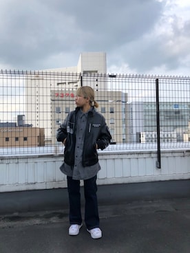 「アイテム（ライダースジャケット）」を使った、亜弥香さん（レディース・150cm・10代）の夏コーディネート