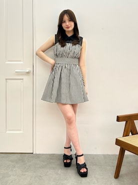 「RESEXXY（リゼクシー）のツイスト厚底サンダル（サンダル、ブラック系）」を使った、FUMIKAさん（レディース・155cm）の春コーディネート