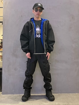 「アディダスオリジナルス」｜「アイテム（ダウンジャケット/コート）」を使った、TTさん（メンズ・166cm）の冬コーディネート