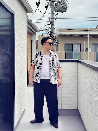 「Confirm(コンファーム)のセンタープレス タックワイドストレートパンツ【Confirm】(スラックス)」を使った、(asatomoz)さん(メンズ・170cm)の夏コーディネート