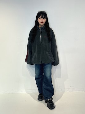 「jouetie（ジュエティ）の【SOMETHING×PosTokyo】Straight Loose Denim（デニムパンツ、ブルー系）」を使った、ALICEさん（レディース・152cm）の秋コーディネート
