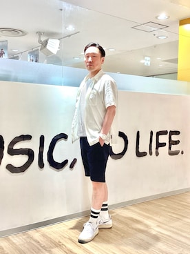 「Eddie Bauer（エディーバウアー）のアイテム（カーゴパンツ）」を使った、ebtakatukiさん（メンズ・176cm）の夏コーディネート