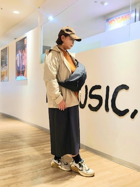 「アイテム（ボディバッグ/ウエストポーチ）」を使った、ebtakatukiさん（レディース・153cm）の秋コーディネート