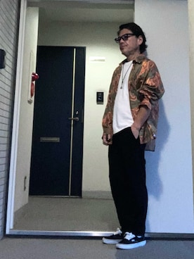 「アイテム（トップス）」を使った、けいいちさん（メンズ・170cm・50代）の秋コーディネート