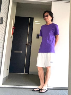 「Champion（チャンピオン）のアイテム（Tシャツ/カットソー）」を使った、けいいちさん（メンズ・170cm・50代）の秋コーディネート