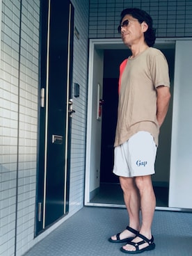 「MARC JACOBS（マークジェイコブス）のアイテム（Tシャツ/カットソー）」を使った、けいいちさん（メンズ・170cm・50代）の夏コーディネート