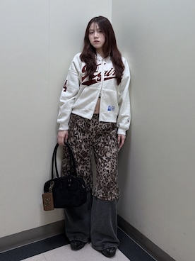 「アイテム（カードケース）」を使った、saeさん（レディース・163cm）の秋コーディネート