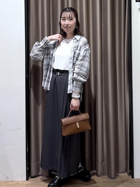 「VIS（ビス）のひねり金具ワンハンドルミニショルダーバッグ/2WAY,WEB限定カラーあり（ショルダーバッグ、ブラック系）」を使った、eminaさん（レディース・165cm）の春コーディネート