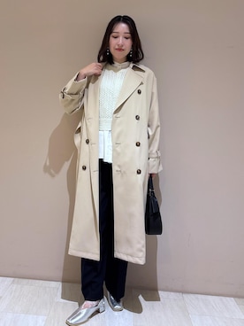 「モノトーンコーデ」｜「アイテム（トレンチコート）」を使った、eminaさん（レディース・165cm）の冬コーディネート