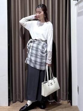 「VIS（ビス）のラメメッシュスリーブ切り替えシアーロンT（Tシャツ/カットソー、ホワイト系）」を使った、eminaさん（レディース・165cm）の春コーディネート
