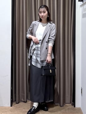 「VIS（ビス）のひねり金具ワンハンドルミニショルダーバッグ/2WAY,WEB限定カラーあり（ショルダーバッグ、ブラック系）」を使った、eminaさん（レディース・165cm）の春コーディネート