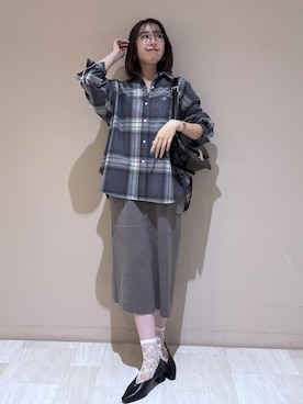 「アイテム（ジャンパースカート）」を使った、eminaさん（レディース・165cm・20代）の秋コーディネート