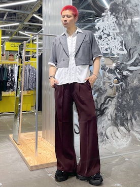 「アイテム（パンツ、レッド系）」を使った、はのやんさん（メンズ・182cm）の夏コーディネート