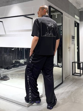 「HARE（ハレ）の【新世紀エヴァンゲリオン×HARE】カーゴラインパンツ(HARE)（カーゴパンツ、ブラック系）」を使った、はのやんさん（メンズ・182cm）の夏コーディネート